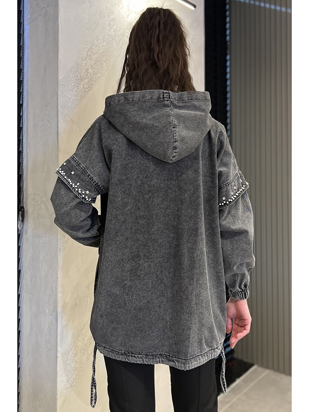 Antrasit Kadın Kapüşonlu Fermuarlı Taş Detaylı Jean Jean Ceket-2