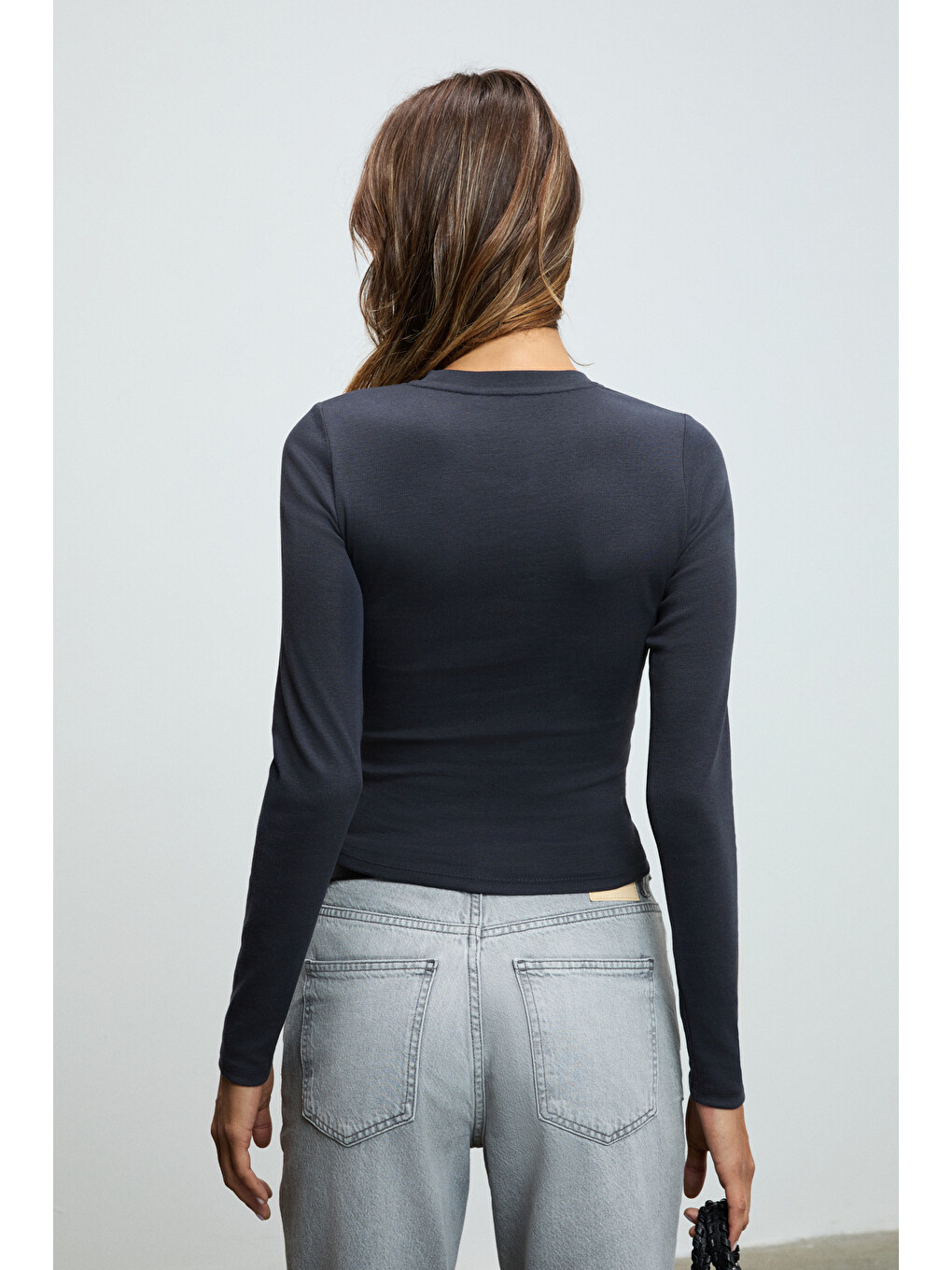 Antrasit GRIGROS Kadın Esnek Kumaşlı Vücuda Oturan Slim Fit Uzun Kollu ANTRASİT T-Shirt-5
