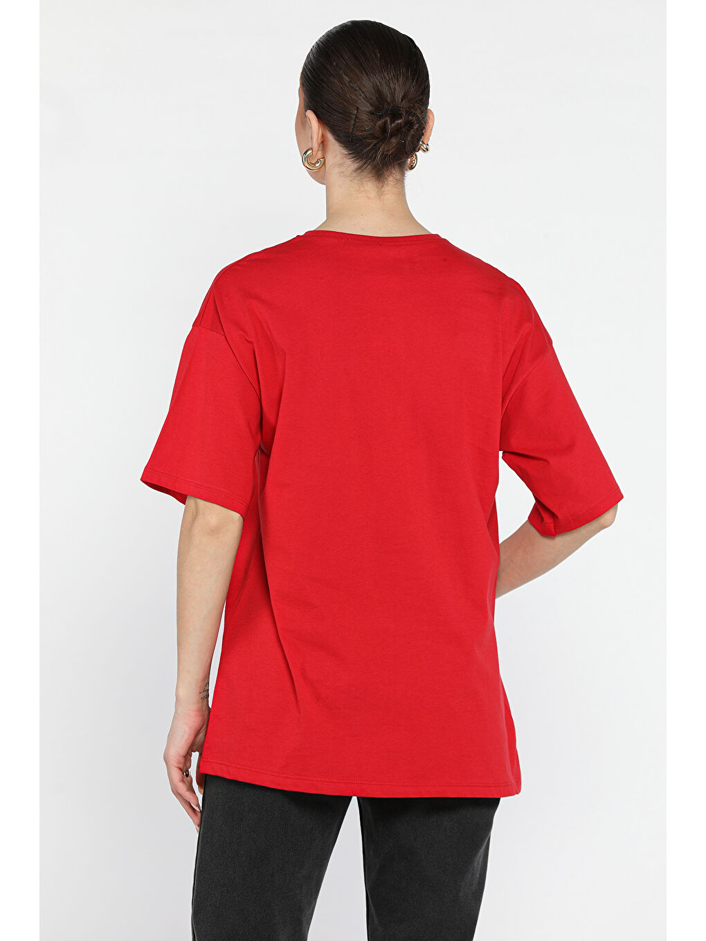 Kırmızı Ön Baskılı Bisiklet Yaka Kadın Tişört-2