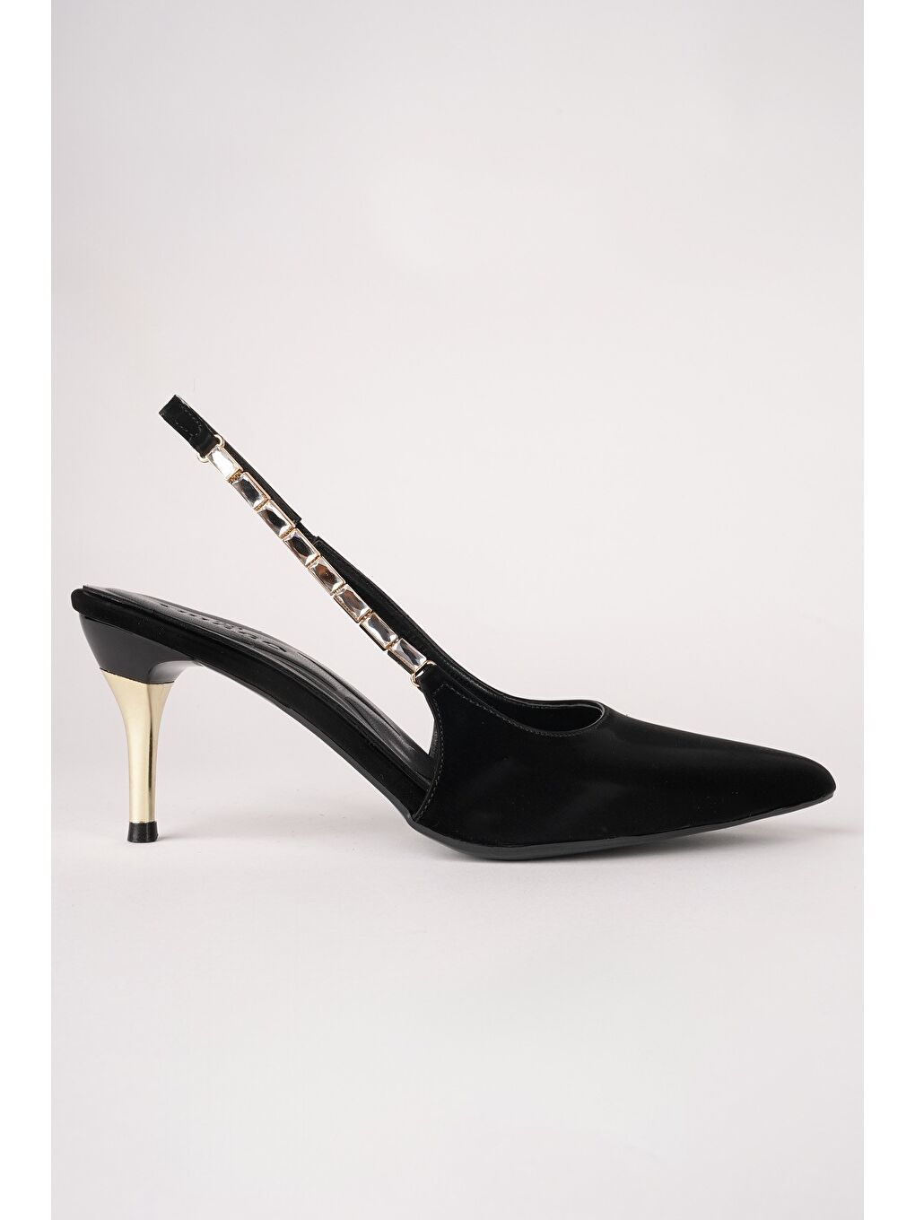 Siyah VİVARA Zincir Detaylı Sivri Burun Arkası Açık Kadın Topuklu Ayakkabı