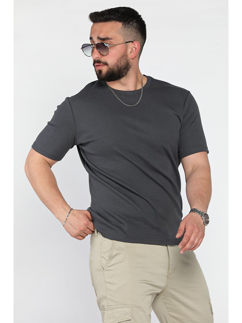 Gri Erkek Bisiklet Yaka Tişört