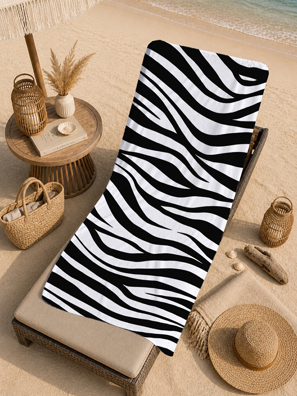 Pop Art Siyah Beyaz Zebra Desenli 70x150 Plaj Havlusu - Dijital Baskılı Solmaz Banyo Havlusu-1