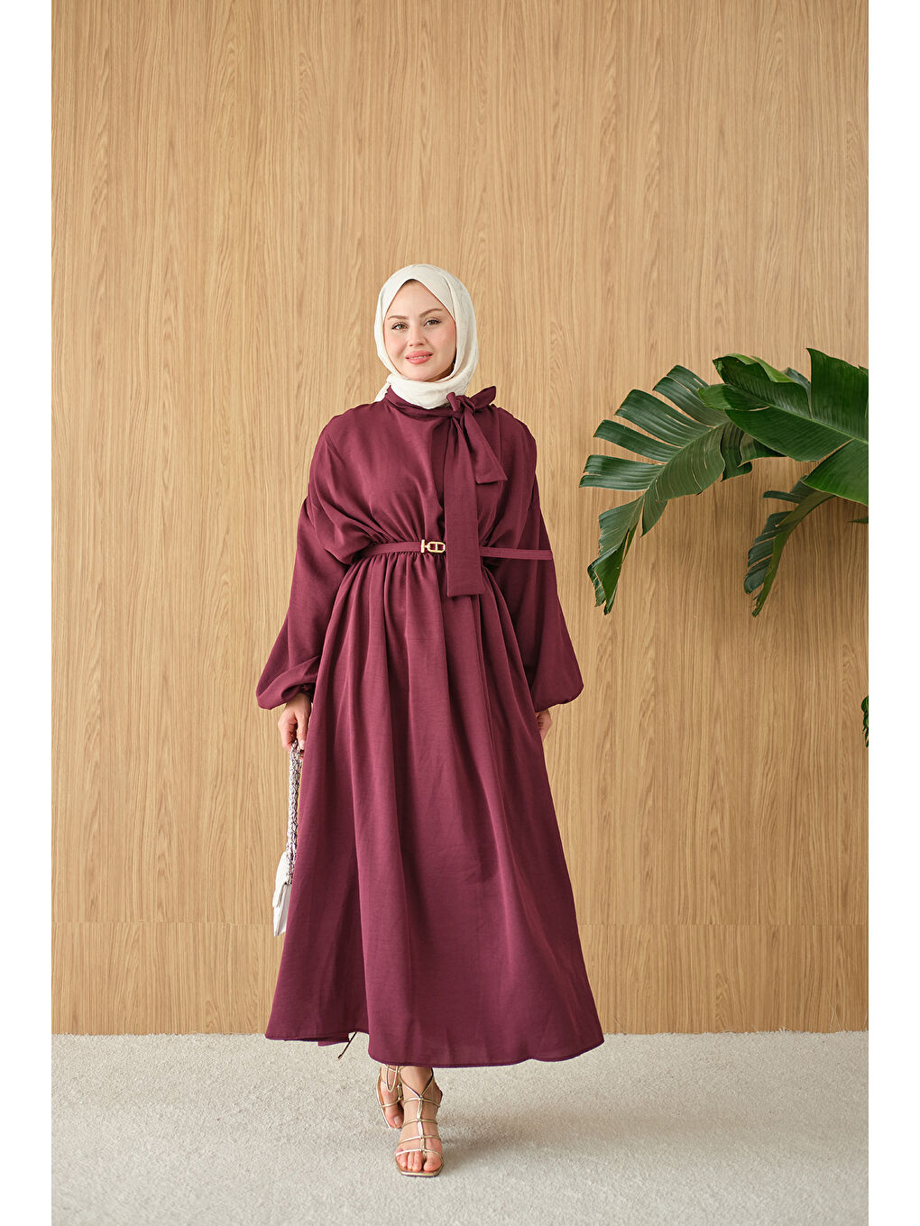 Kadın Boyun Bağlamalı Kemerli Elbise Mürdüm