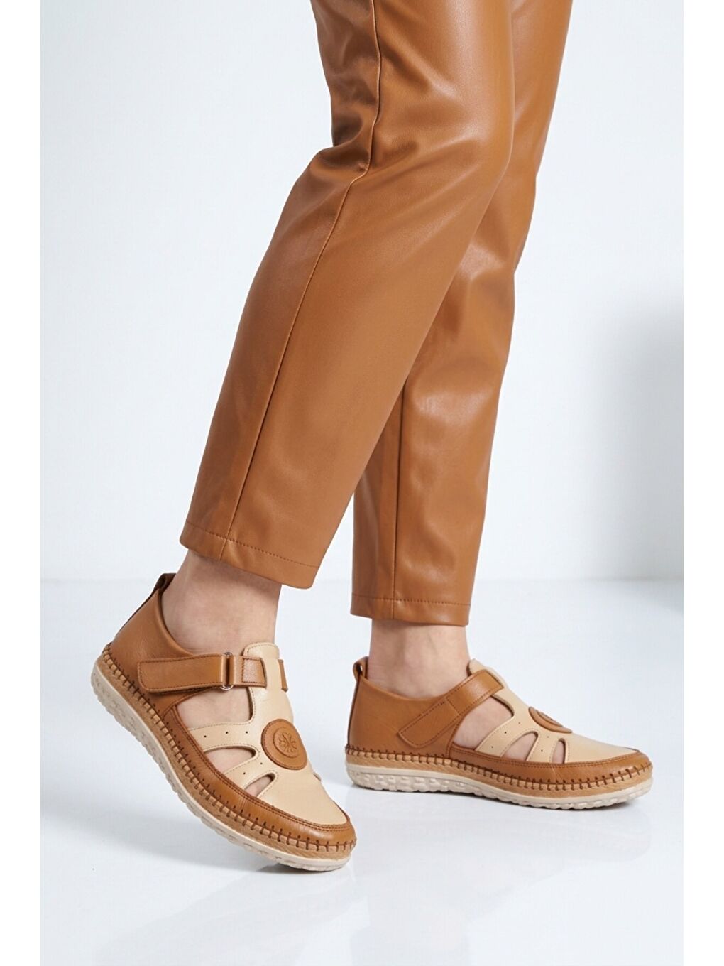 Kahverengi Taba Hakiki Deri Anatomik Kadın Casual Ayakkabı Z520 Z-1