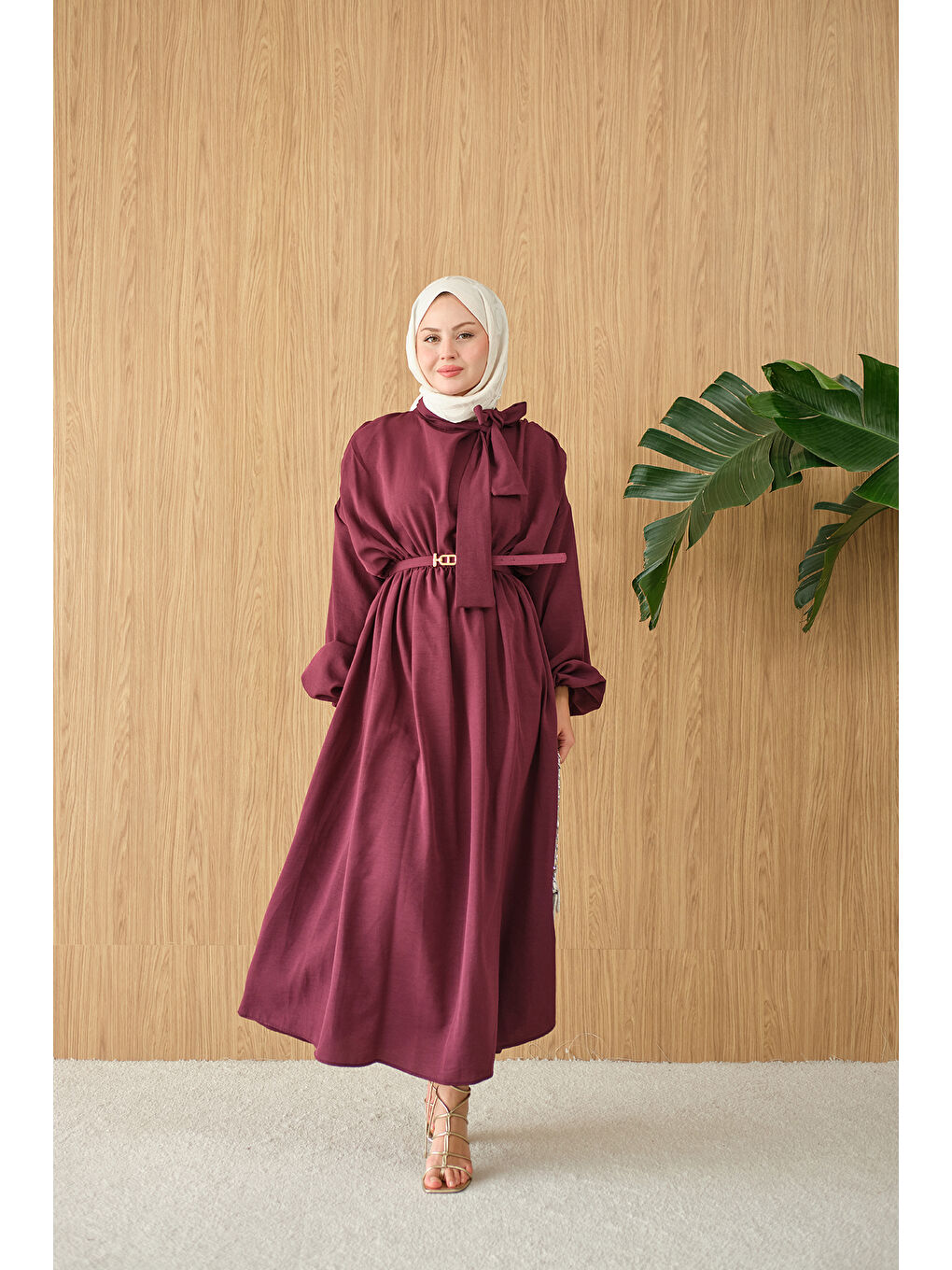 Kadın Boyun Bağlamalı Kemerli Elbise Mürdüm-2