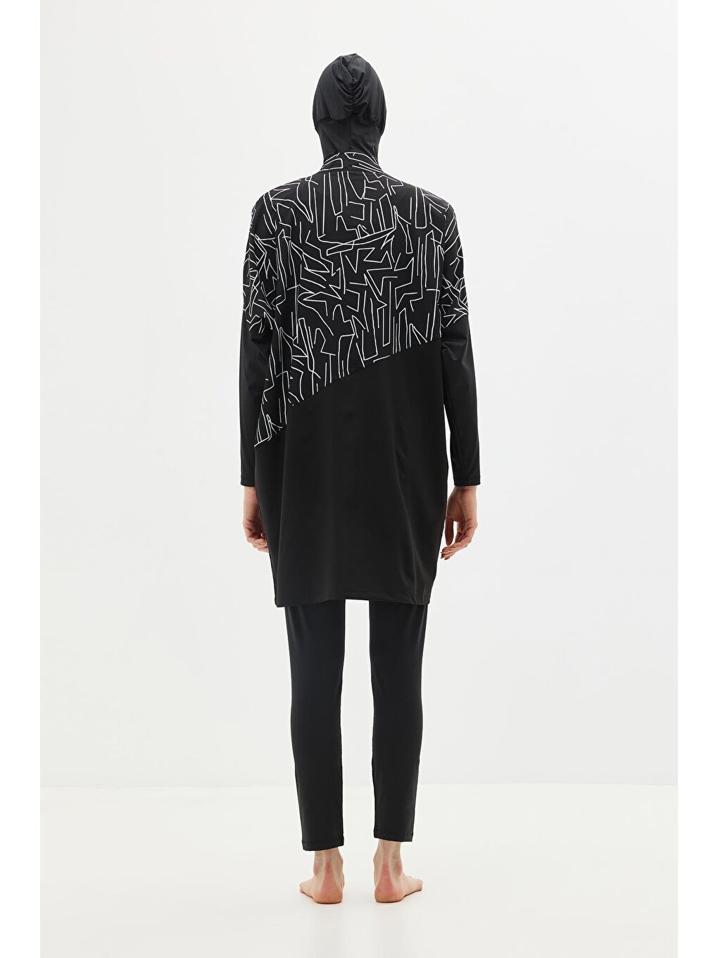 Desenli Rahat Kesim 4'Lü Tesettür Mayo 6297 Siyah/Beyaz-6