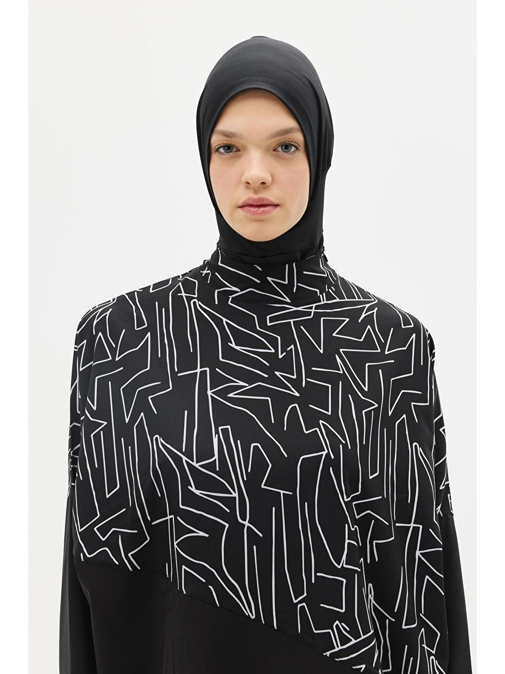 Desenli Rahat Kesim 4'Lü Tesettür Mayo 6297 Siyah/Beyaz-8