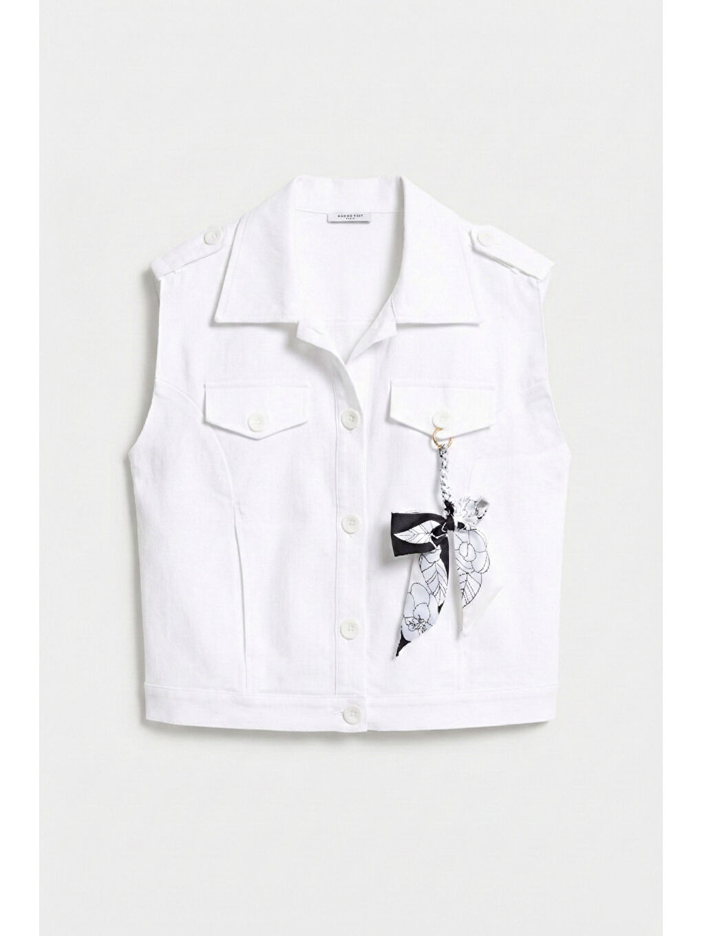 Kadın Beyaz Aksesuar Detaylı Oversize Tasarım Yelek-4