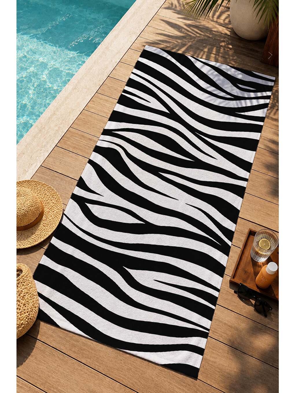 Pop Art Siyah Beyaz Zebra Desenli 70x150 Plaj Havlusu - Dijital Baskılı Solmaz Banyo Havlusu-3