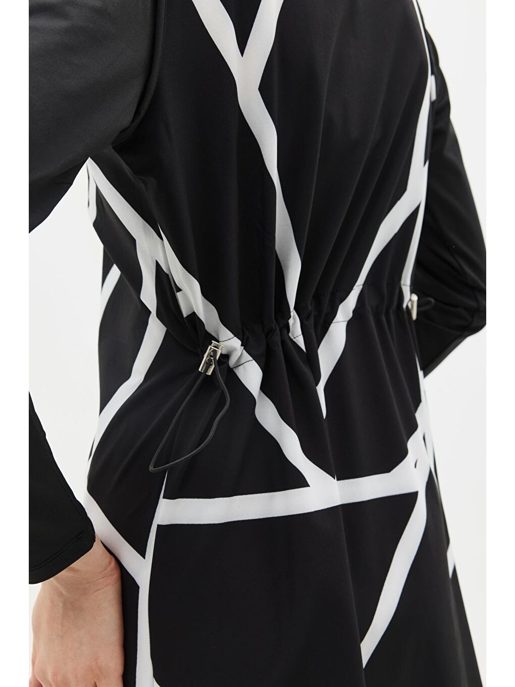 Uzun Tunikli 4'Lü Tesettür Mayo 6049 Siyah/Beyaz-4