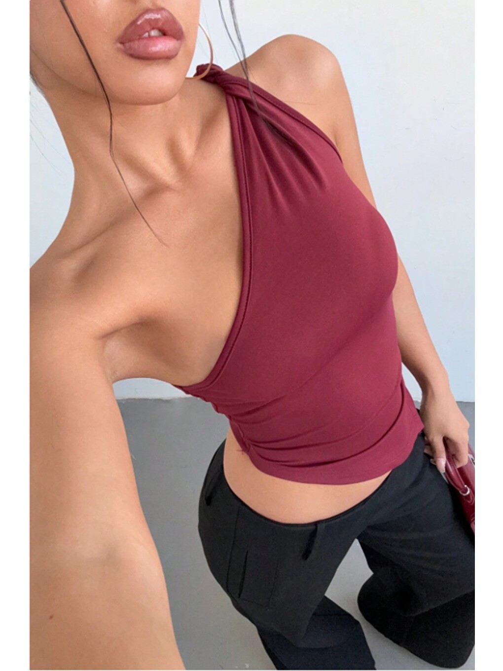 Bordo Kadın Tek Omuz Bluz Asimetrik Kesim Elastanlı Crop ve Modern Tasarım-1