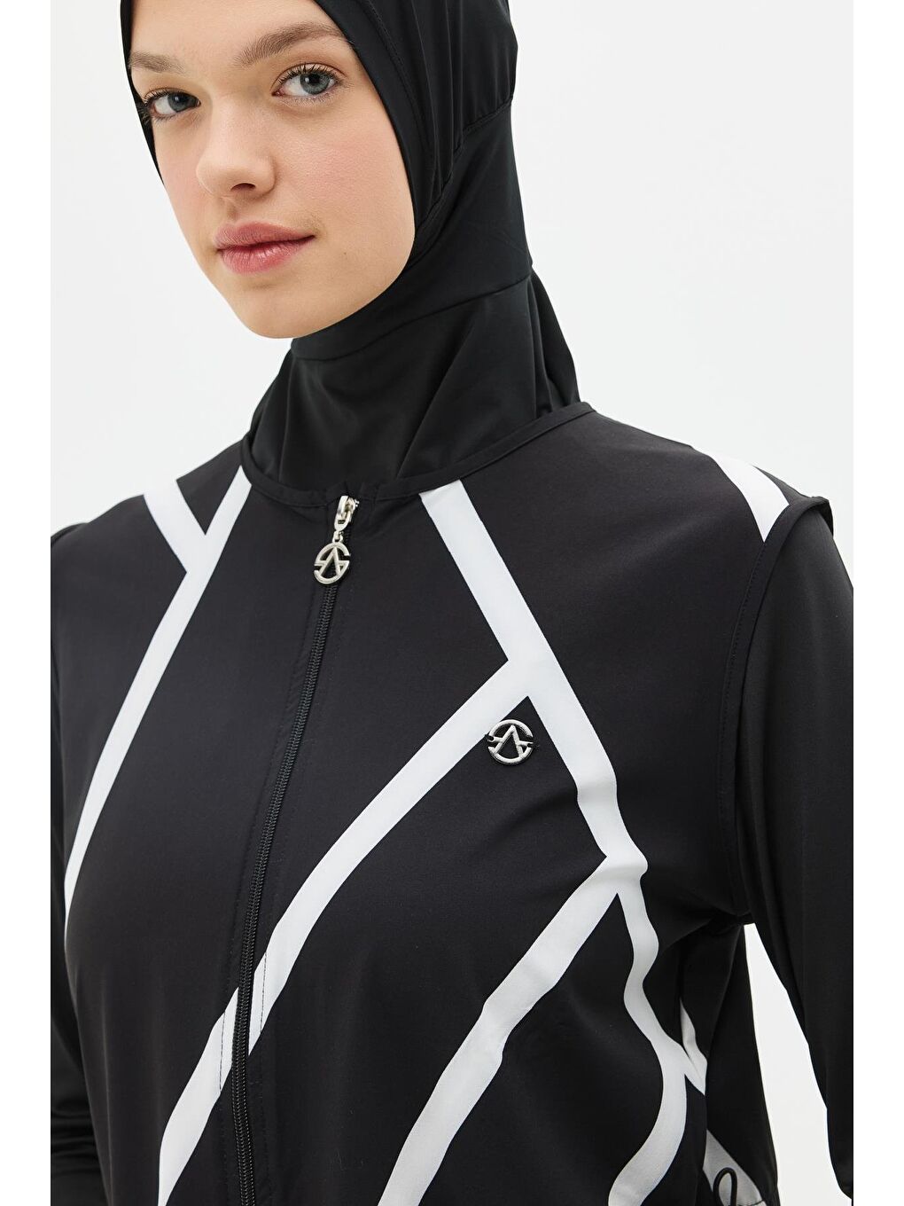 Uzun Tunikli 4'Lü Tesettür Mayo 6049 Siyah/Beyaz-8