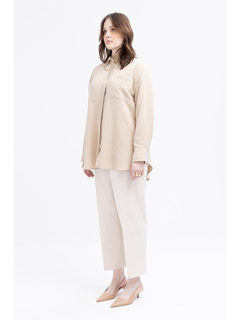 Bej-Cepli Nakış Detaylı Büyük Beden Keten Gömlek-2