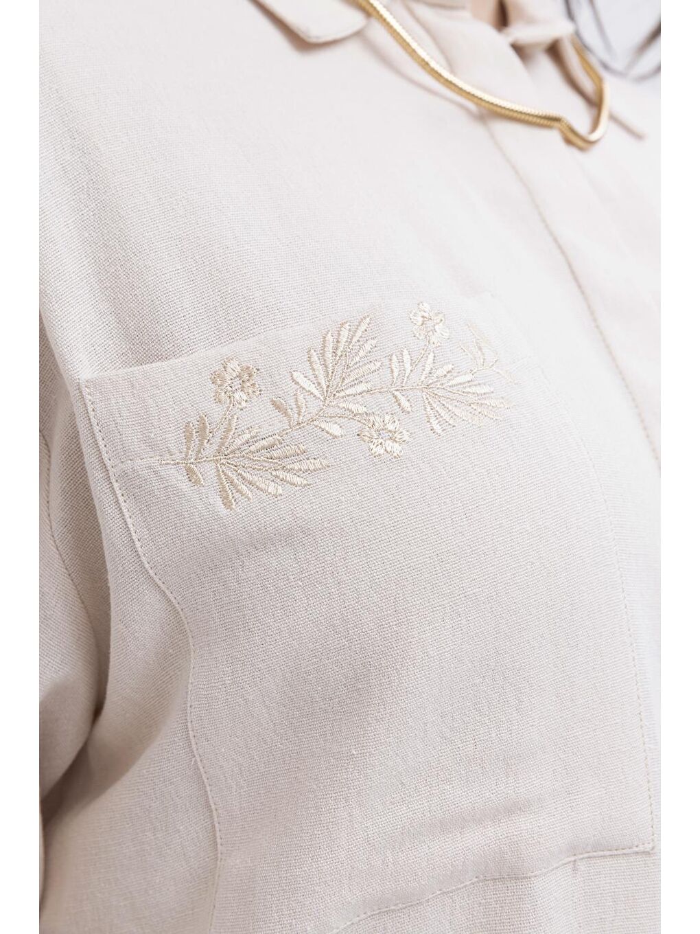 Bej Taş-Cepli Nakış Detaylı Büyük Beden Keten Gömlek-4