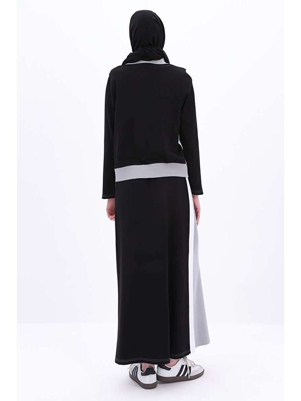 Gri-Siyah-Pamuklu Garnili Etekli Takım-3