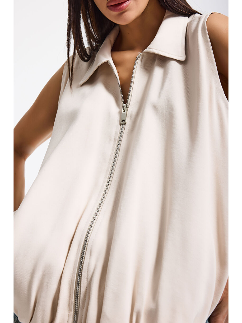 Kadın Bej Renk s6-105 Balon Kesim Fermuarlı Bol Kesim Kumaş Yelek-2