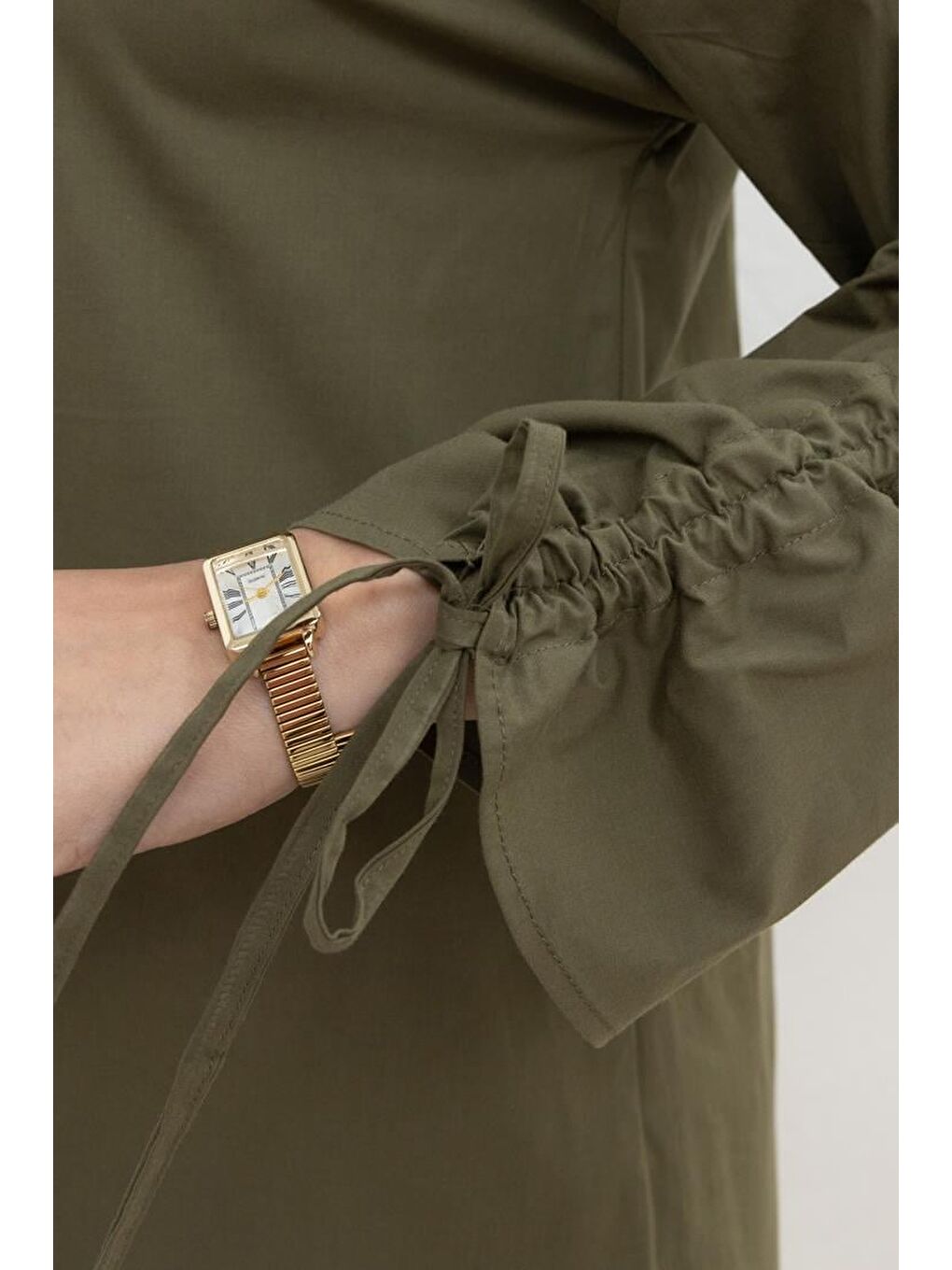Haki-Kolu Büzgülü Cepli Gömlek-3