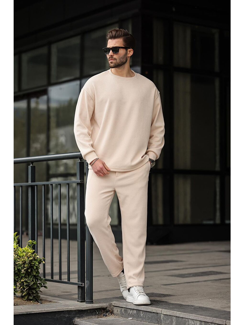 Bej Bisiklet Yaka Erkek Kadife Takım E7337