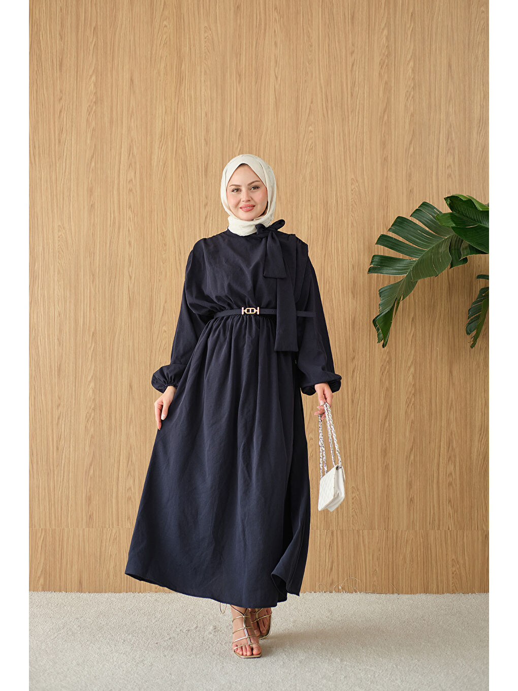 Kadın Boyun Bağlamalı Kemerli Elbise Lacivert-3