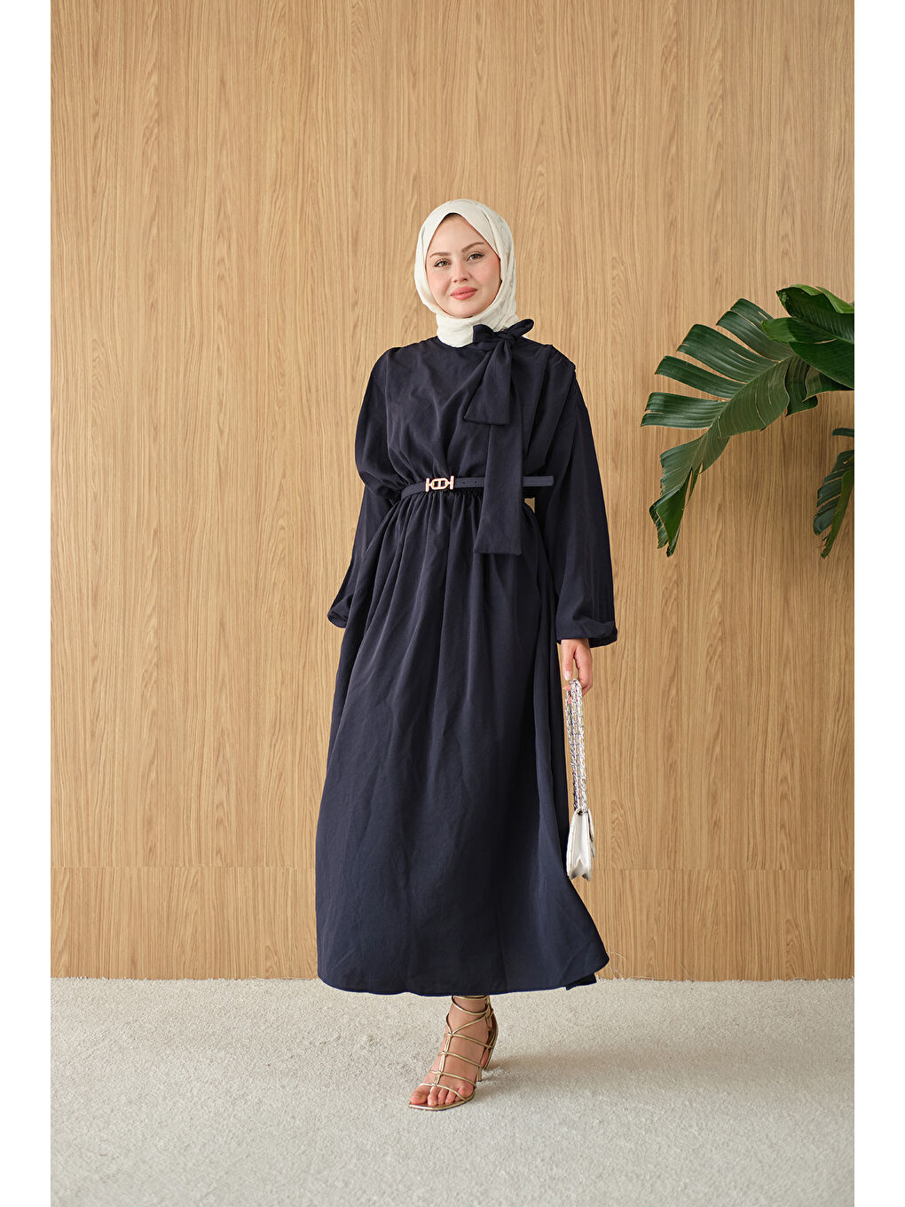 Kadın Boyun Bağlamalı Kemerli Elbise Lacivert-4