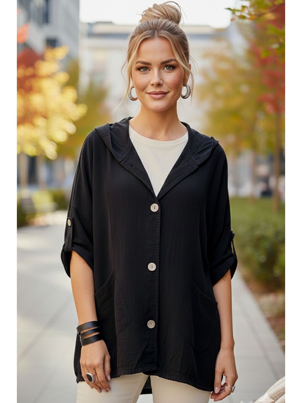 İtalyan Siyah Kapüşonlu 3/4 Kol Düğmeli Cepli İnce Casual Kadife Dokuma Ceket 70 70-1