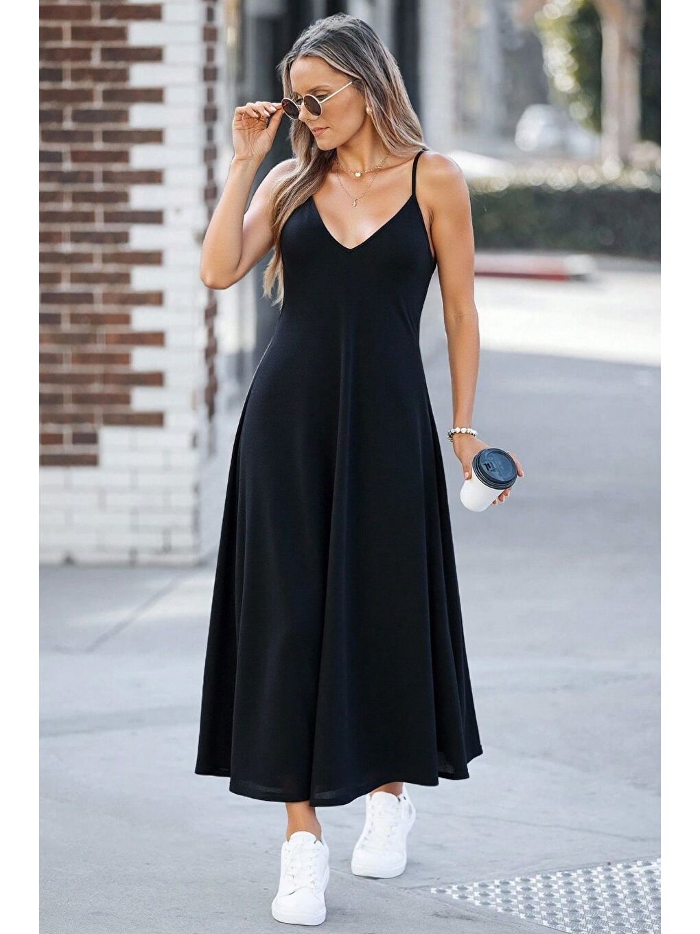 Siyah İp Askılı Dokuma Kumaş Maxi Elbise-5