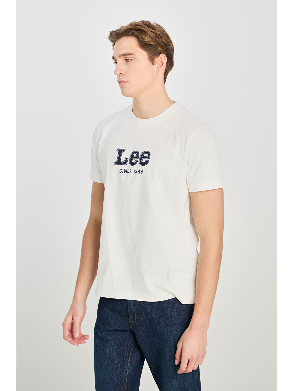 %100 Pamuk Regular Fit Normal Kesim Aplikeli Ekru Tişört-1