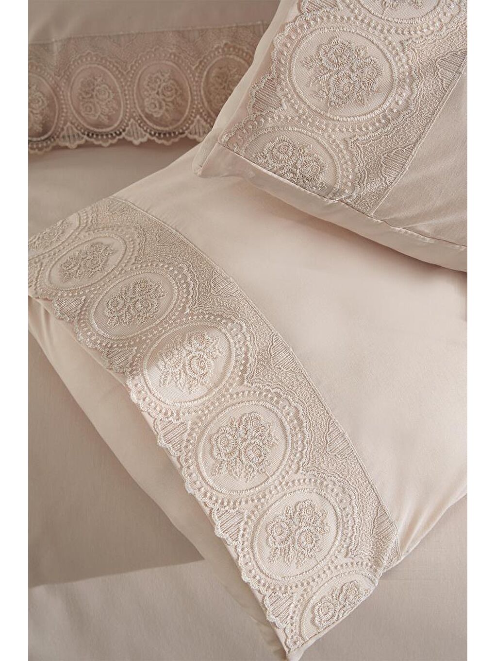 Kahverengi Fransız Dantelli Seda Çeyizlik Nevresim Takımı Cappucino-4