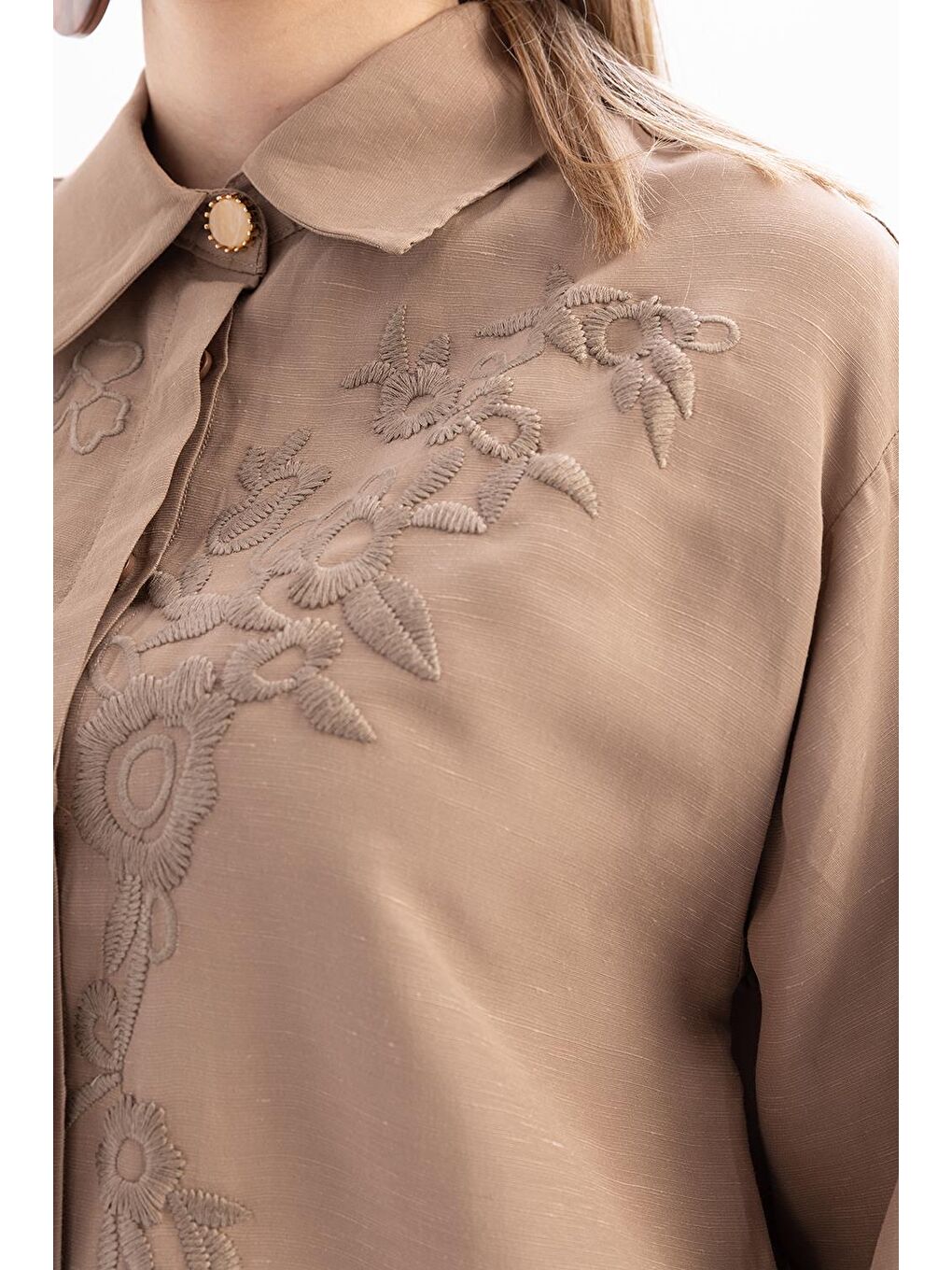 Beyaz Vizon-Nakışlı Keten Gömlek-3