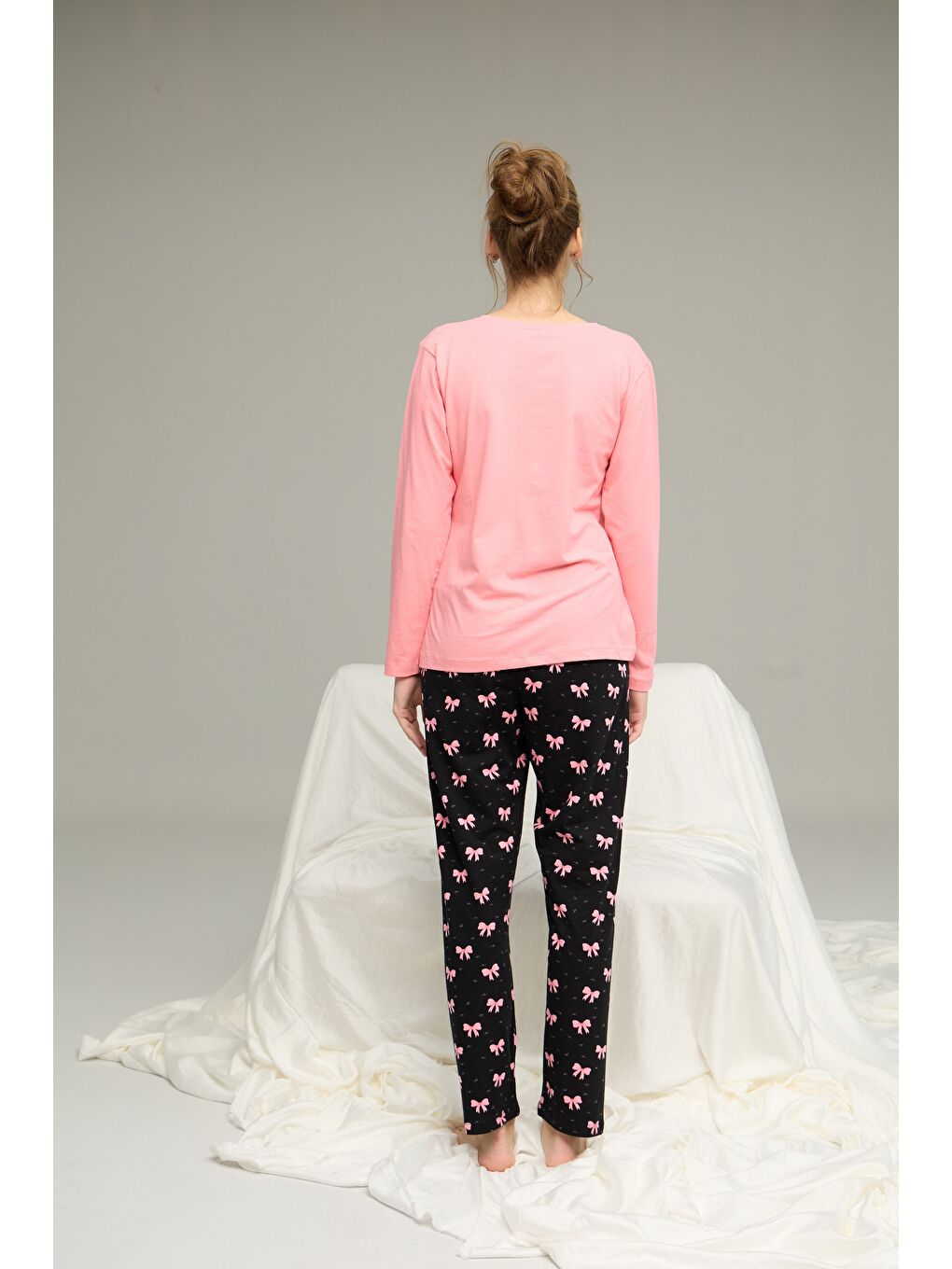 Pembe Somon Kurdele Desenli Pamuklu Bisiklet Yaka Örme Pijama Takım25241132-2