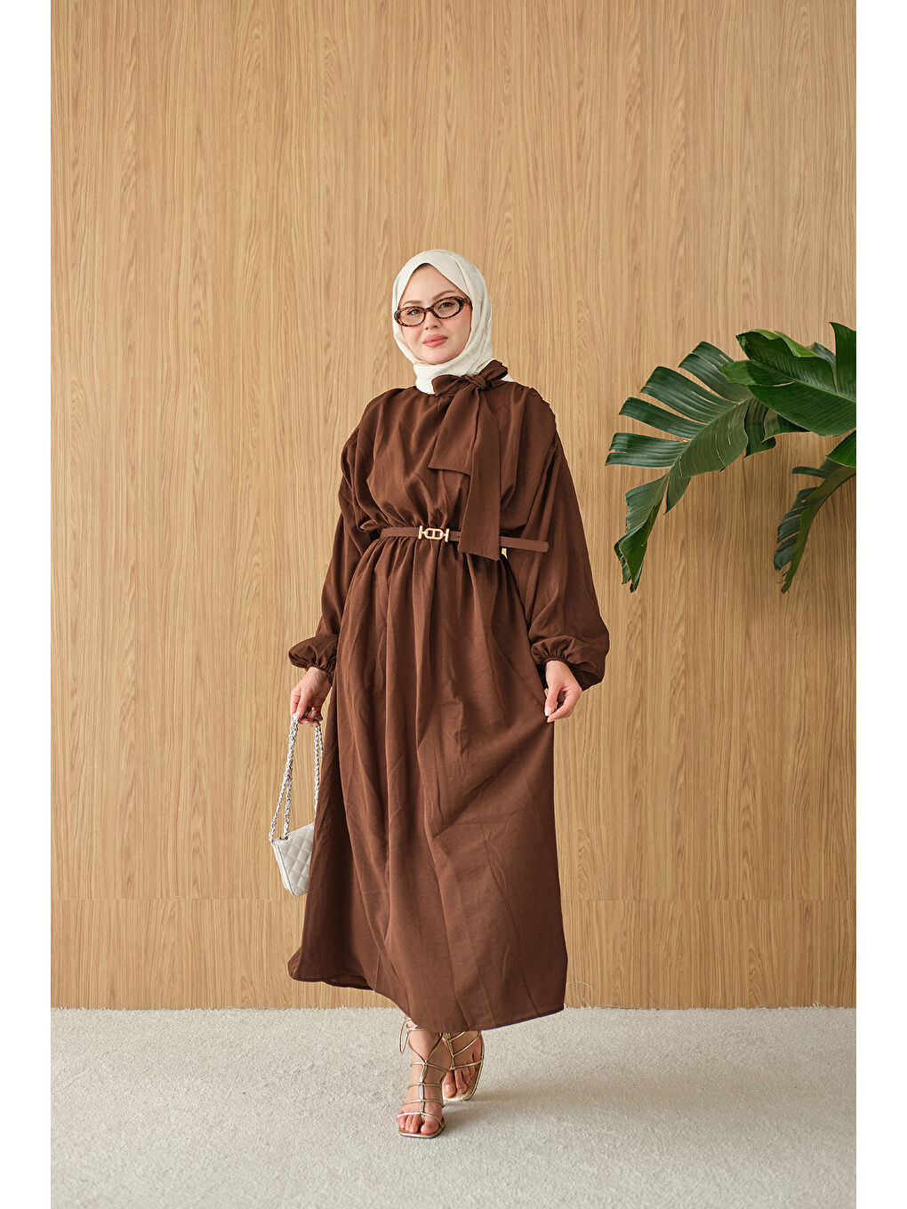 Kadın Boyun Bağlamalı Kemerli Elbise Kahverengi-2