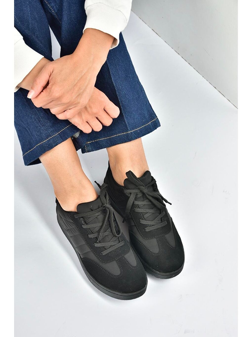 Siyah Kadın Spor V820104404-2