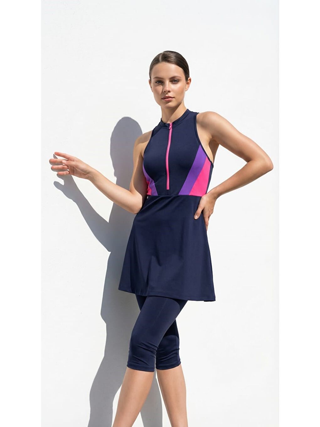 Siyah Yarı Kapalı Mayo - Pembe Fermuar-3