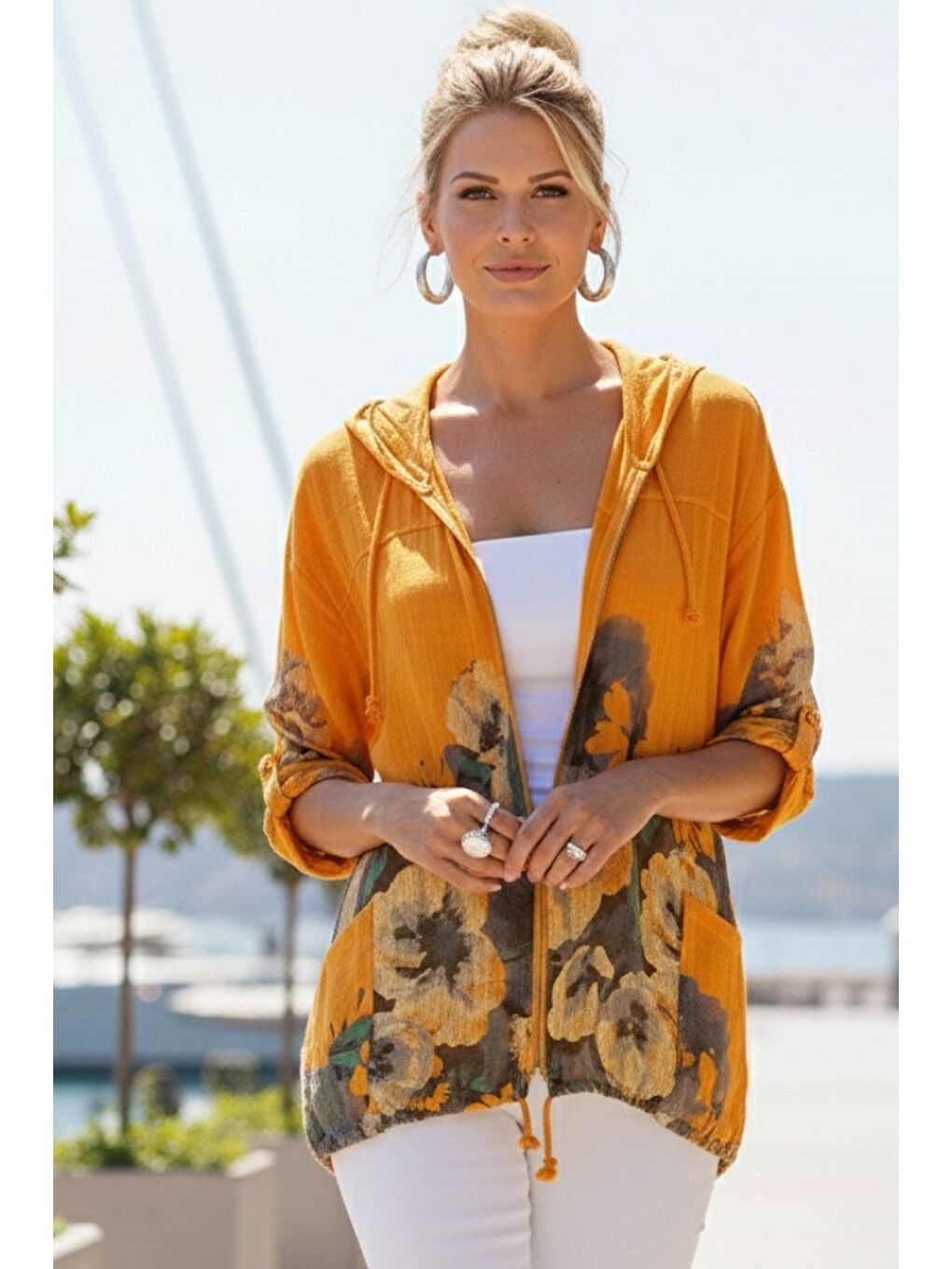 İtalyan Turuncu Düğmeli Uzun Kollu Cepli Kapüşonlu Fermuarlı Baskılı Regular Boy Dokuma Ceket 68 65-1