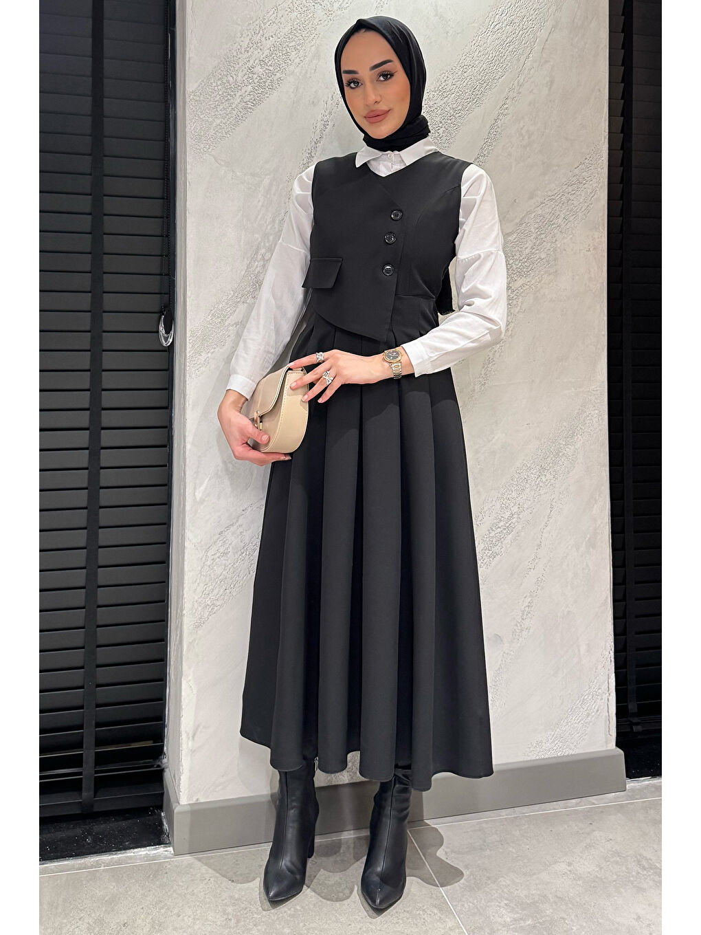 Siyah Kadın Düğme Detaylı Pileli Tesettür Jile Elbise-2