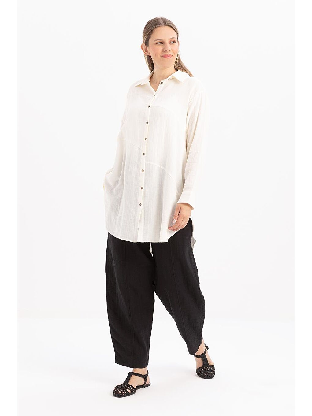 Ekru-Arkası Uzun Patlı Gömlek