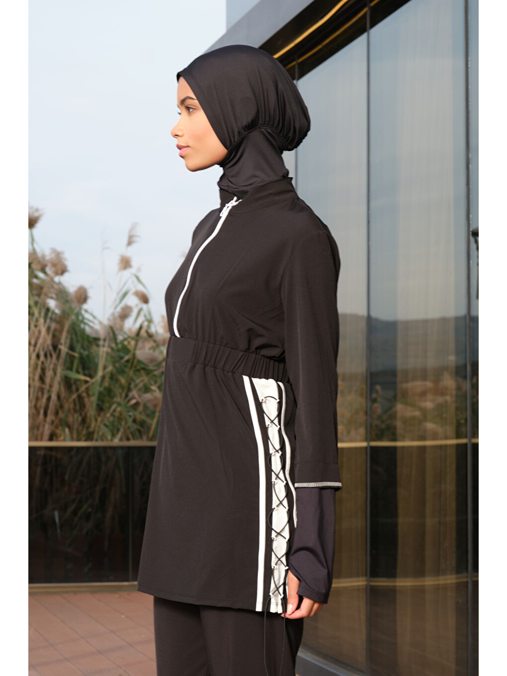 Siyah Kadın Fermuarlı Beli Lastikli Kapalı Dik Yaka Su Tutmayan Hızlı Kuruyan Tesettür Mayo-2