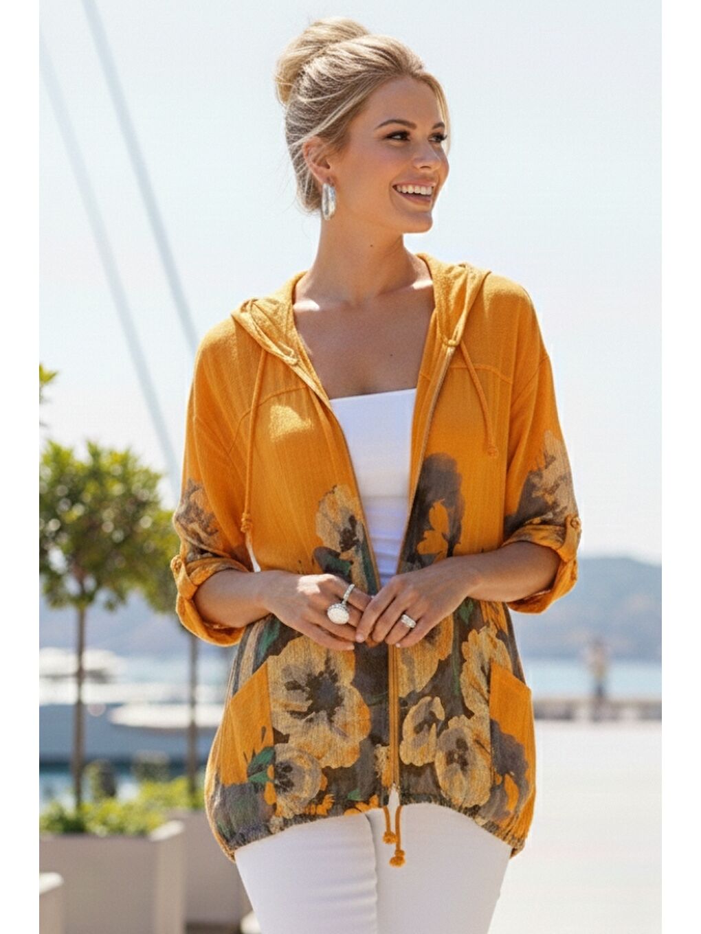 İtalyan Turuncu Düğmeli Uzun Kollu Cepli Kapüşonlu Fermuarlı Baskılı Regular Boy Dokuma Ceket 68 65-2