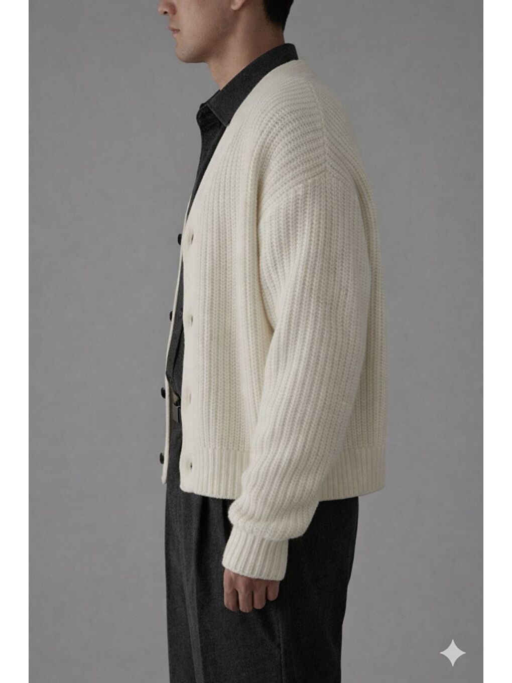 Ekru Erkek Slim Fit Pamuklu Yuvarlak Yaka Düğmeli Hırka-1