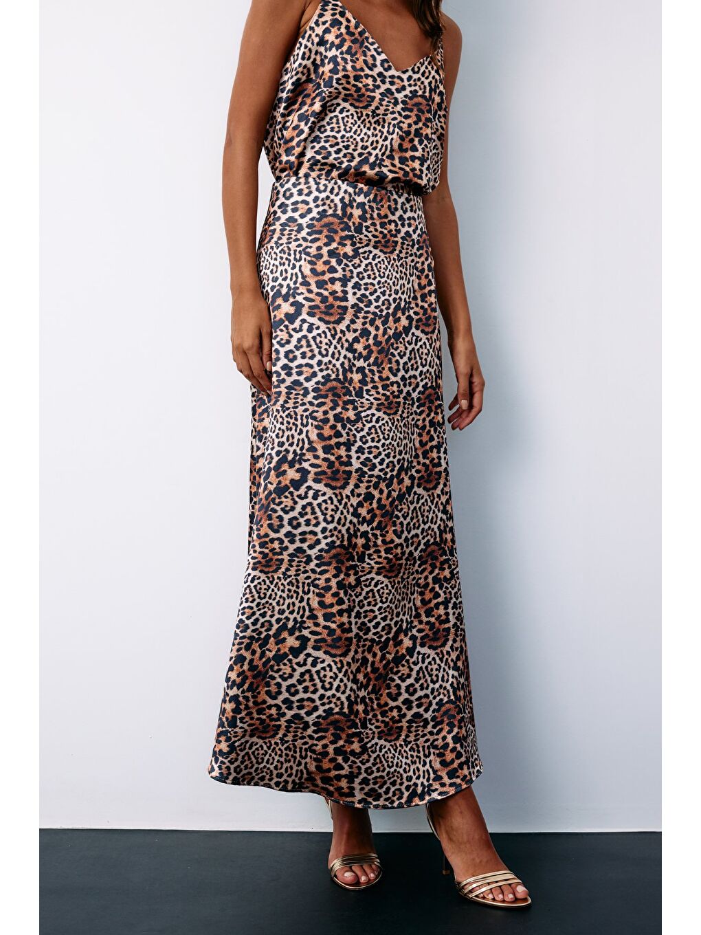 Kahverengi Leopar Desenli Saten Etek - Kahve-6