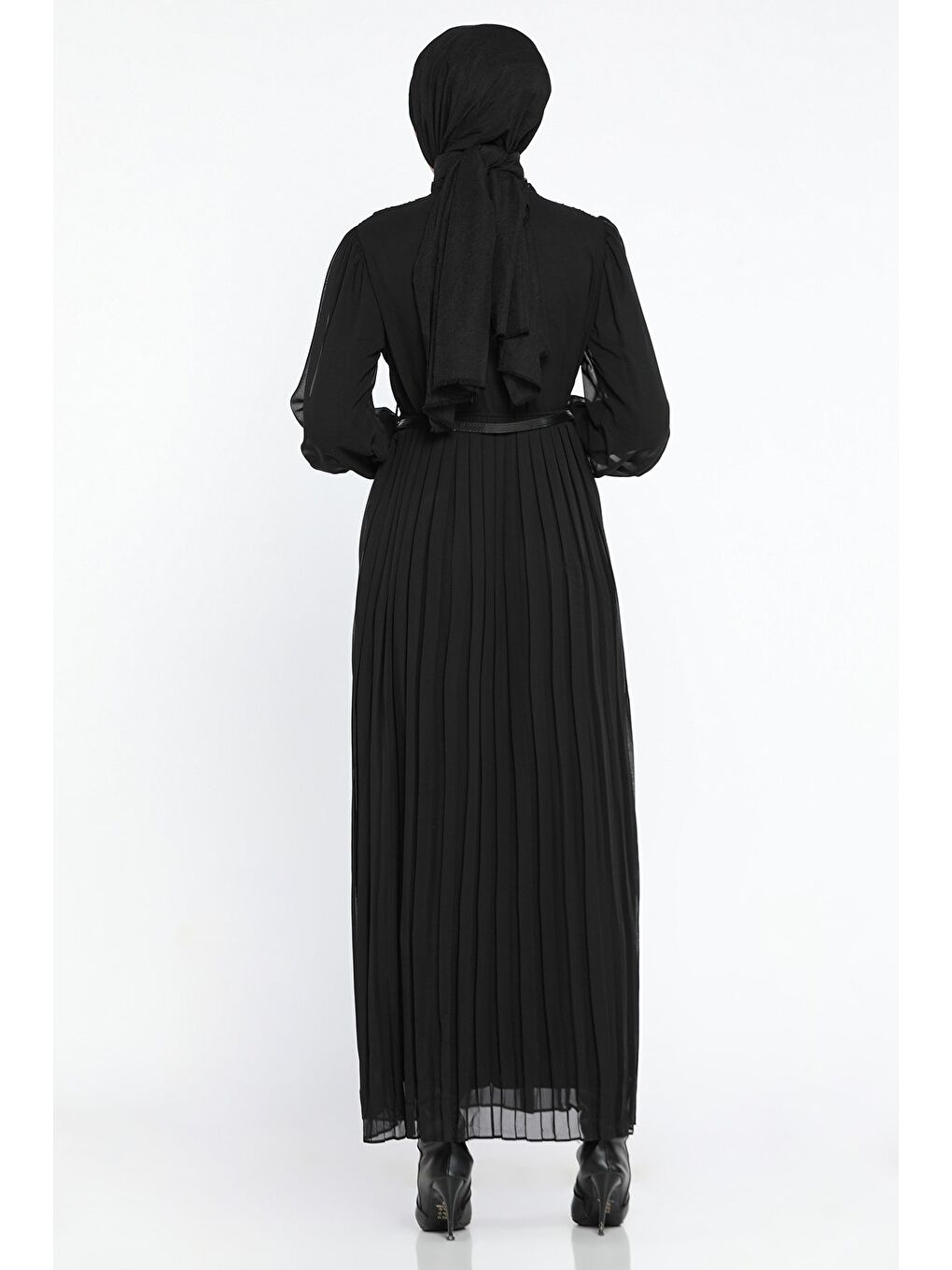 Siyah Güpür Detaylı Bel Kemerli Piliseli Tesettür Şifon Elbise-6