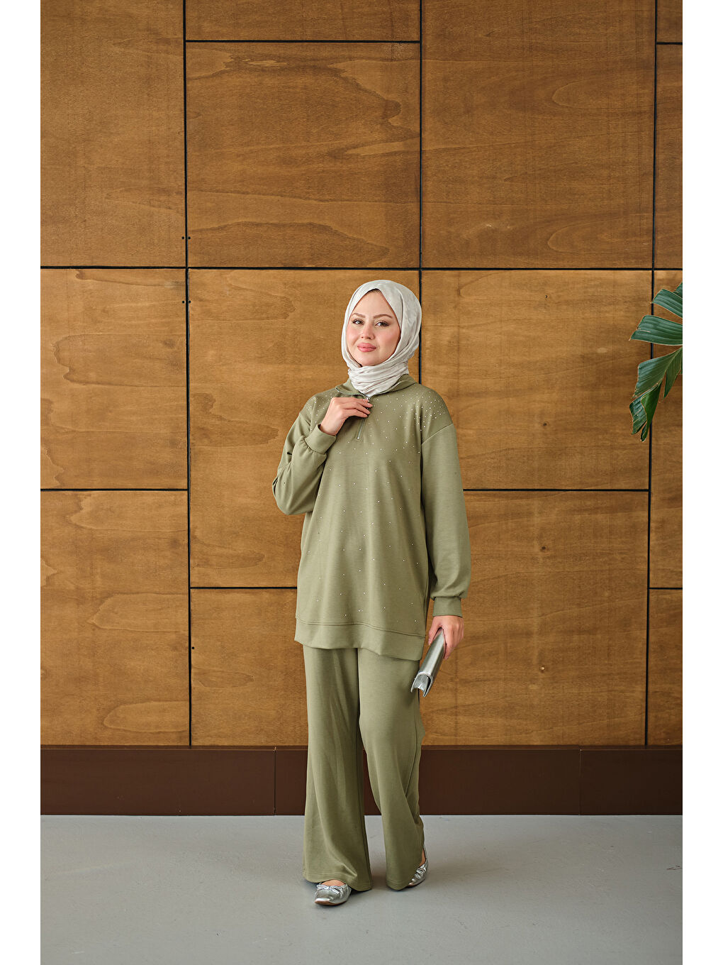 Kadın Yarım Fermuarlı Taşlı Takım Yeşil-3