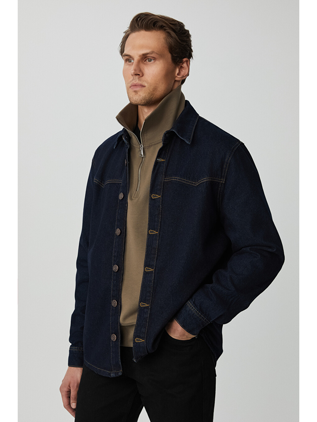 Borna Erkek Rinse Denim Rahat Geniş Kesim Ceket Görünümlü Lacivert Ceket-1