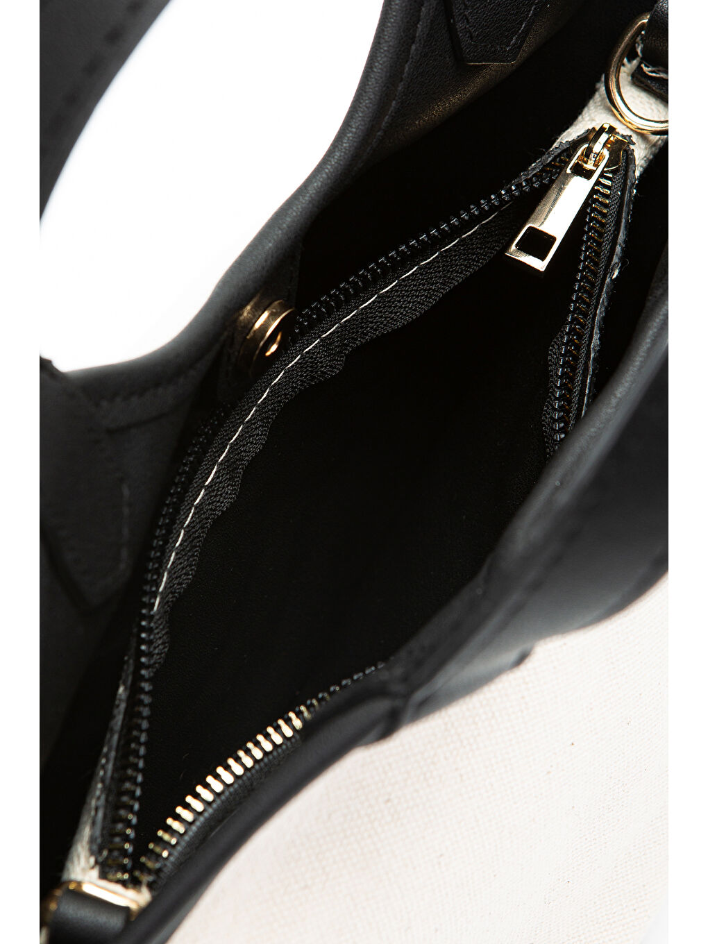 Keten Deri Detaylı Kadın Çapraz Kova Çanta Ryan Siyah-4