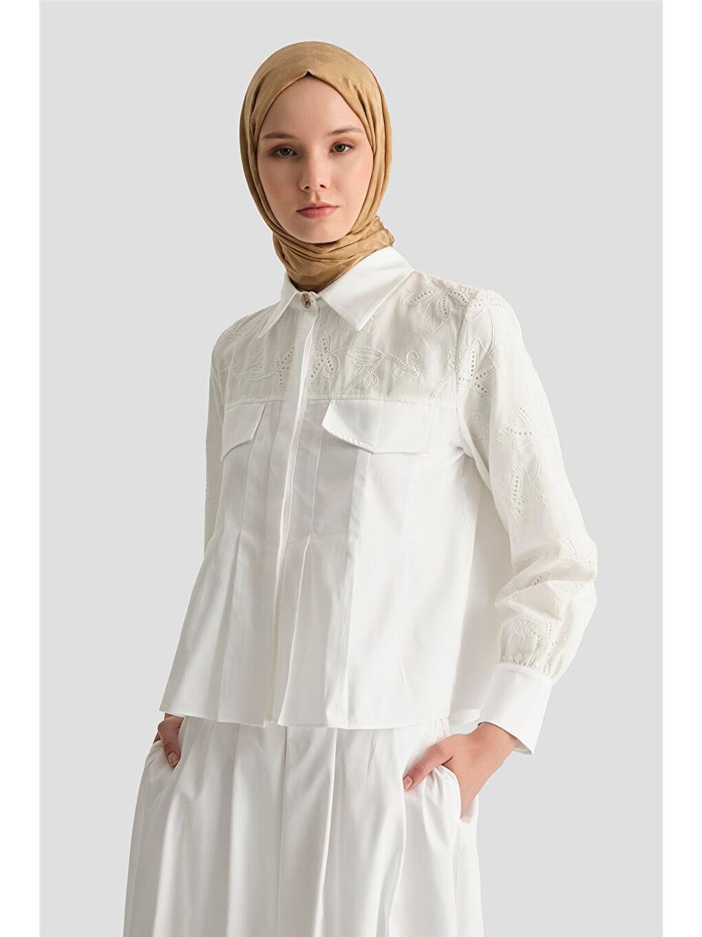 Brode Detaylı Takım 25Yd4249 Ekru-2