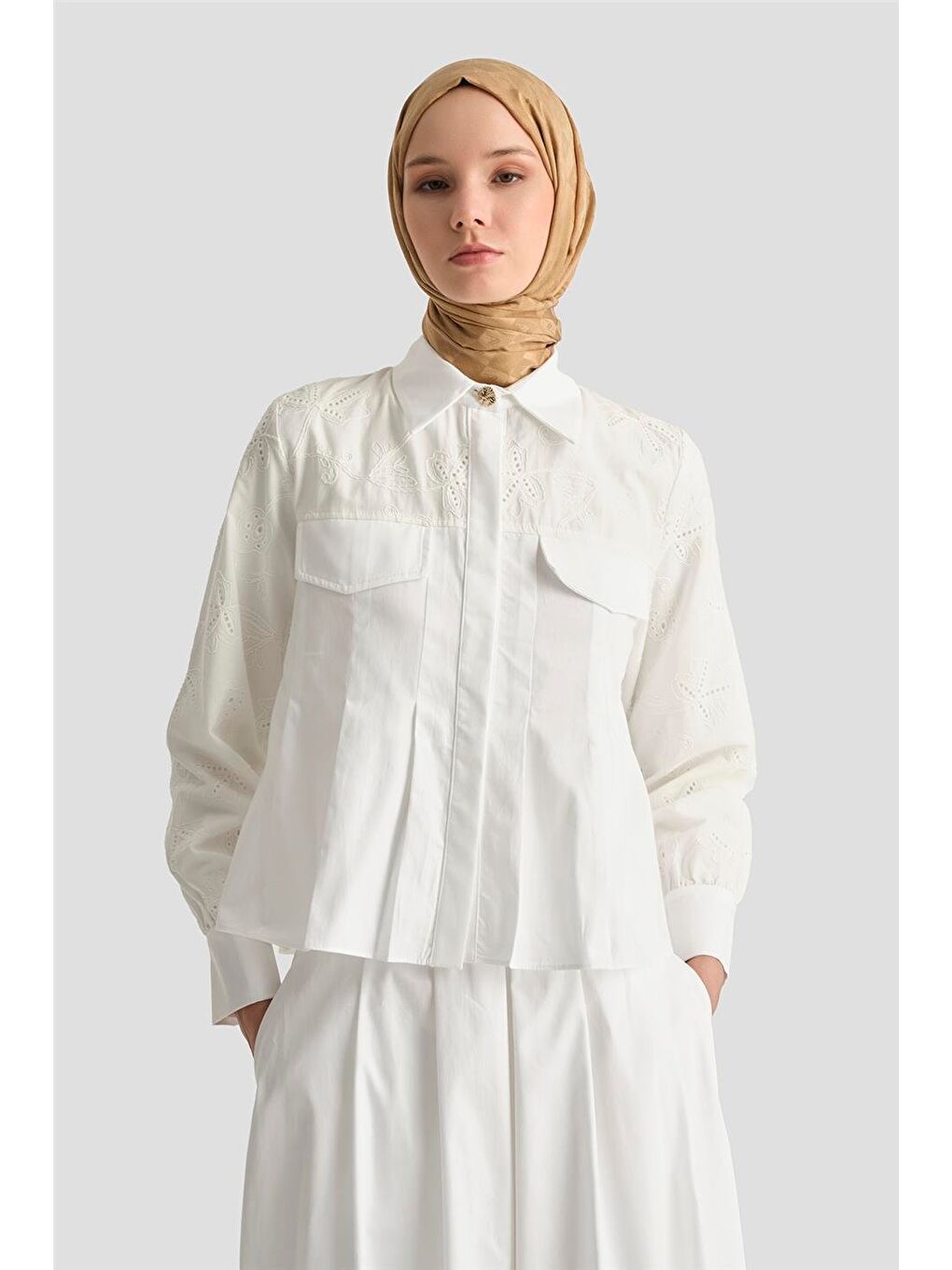 Brode Detaylı Takım 25Yd4249 Ekru-3