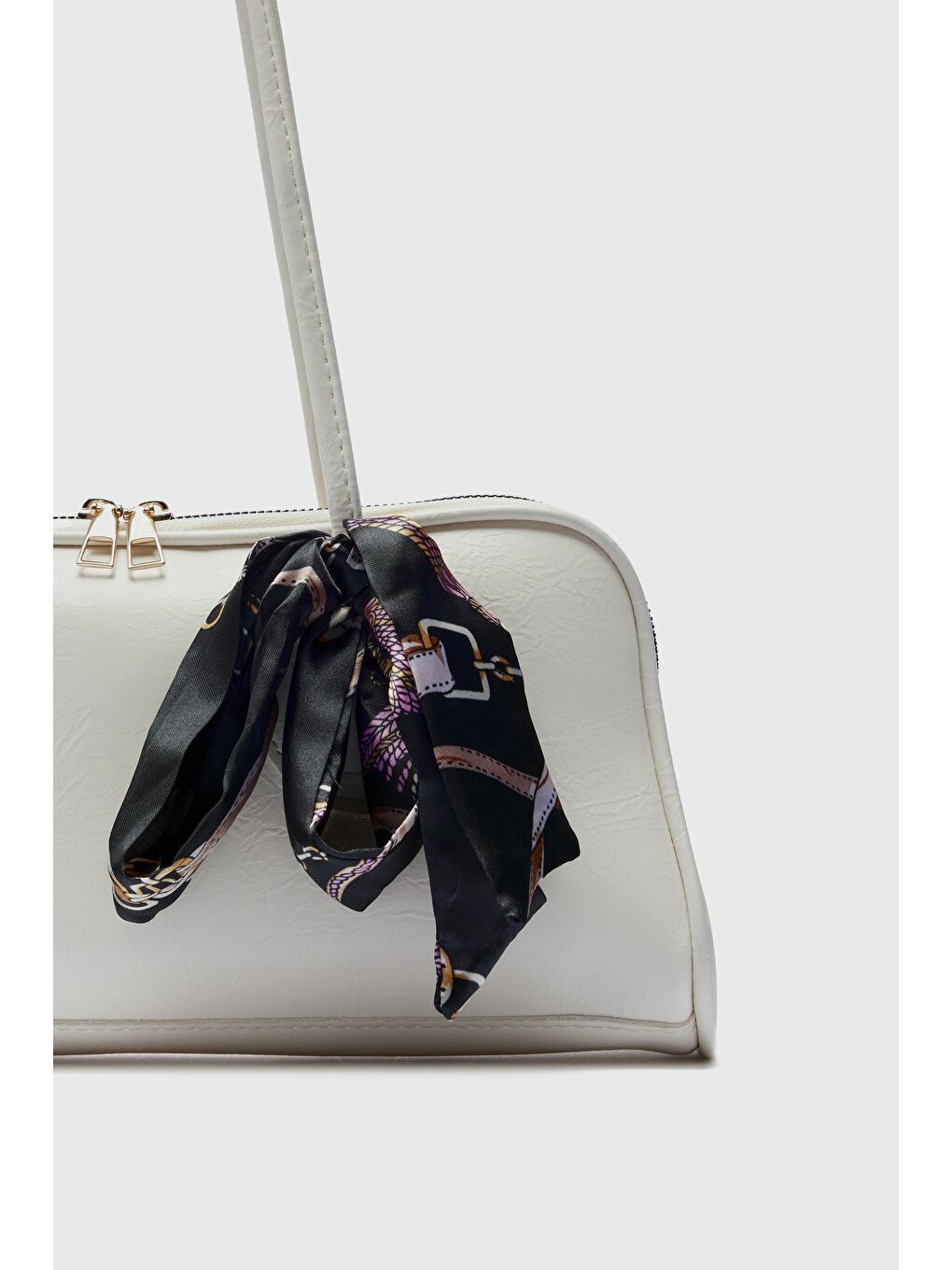 Ekru Vita Fular Detaylı Bowling Çanta Krem-3