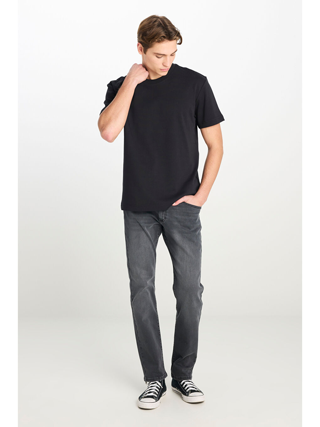 %100 Pamuk Relaxed Fit Geniş Kesim Bisiklet Yaka Siyah Basic T-shirt-2