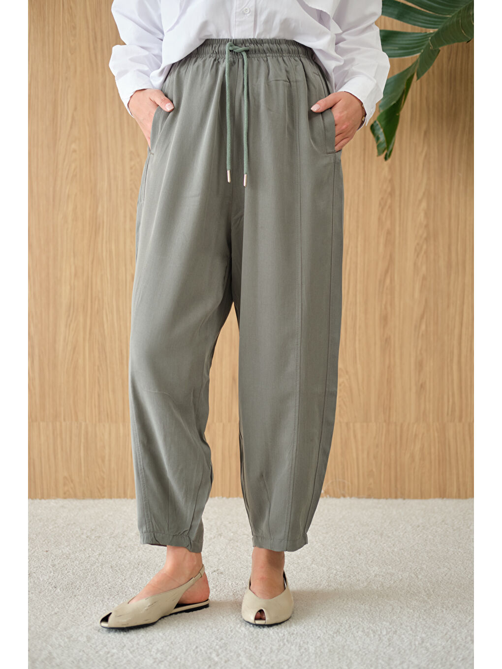 Kadın Şalvar Kesim Beli Ayarlanabilir Pantolon Haki Yeşil-1