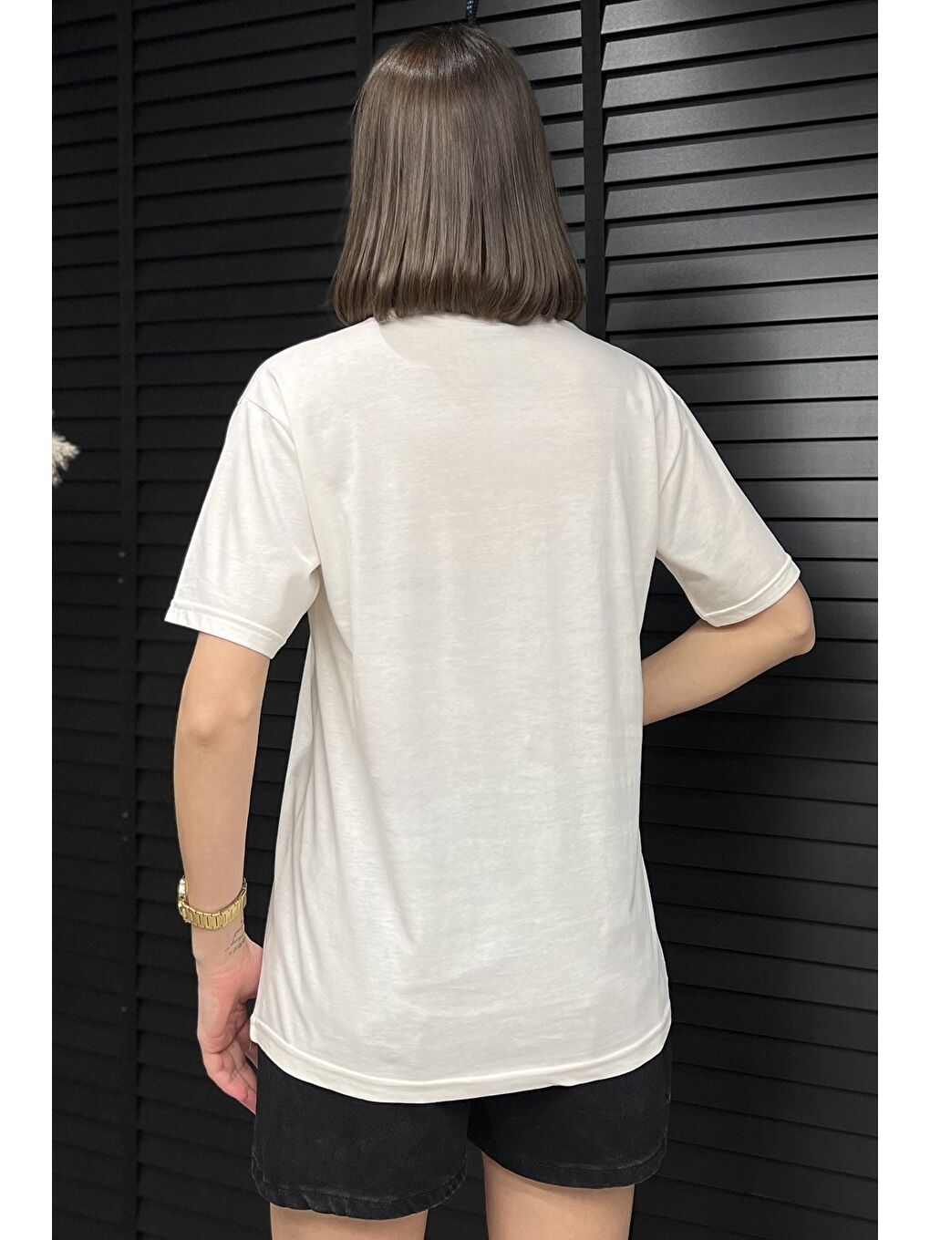 Ekru Baskılı Taşlı Kadın Tişört-2